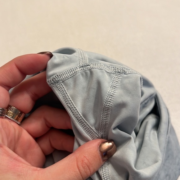 74. Lululemon Fast and Free Short 10" City Grit White Blue Fog - Picture 5 of 5